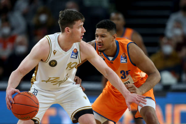 本次赛事中 本次赛事中