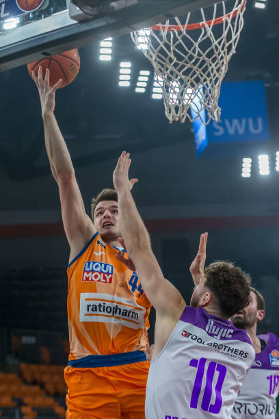 年的艾克森 年的艾克森