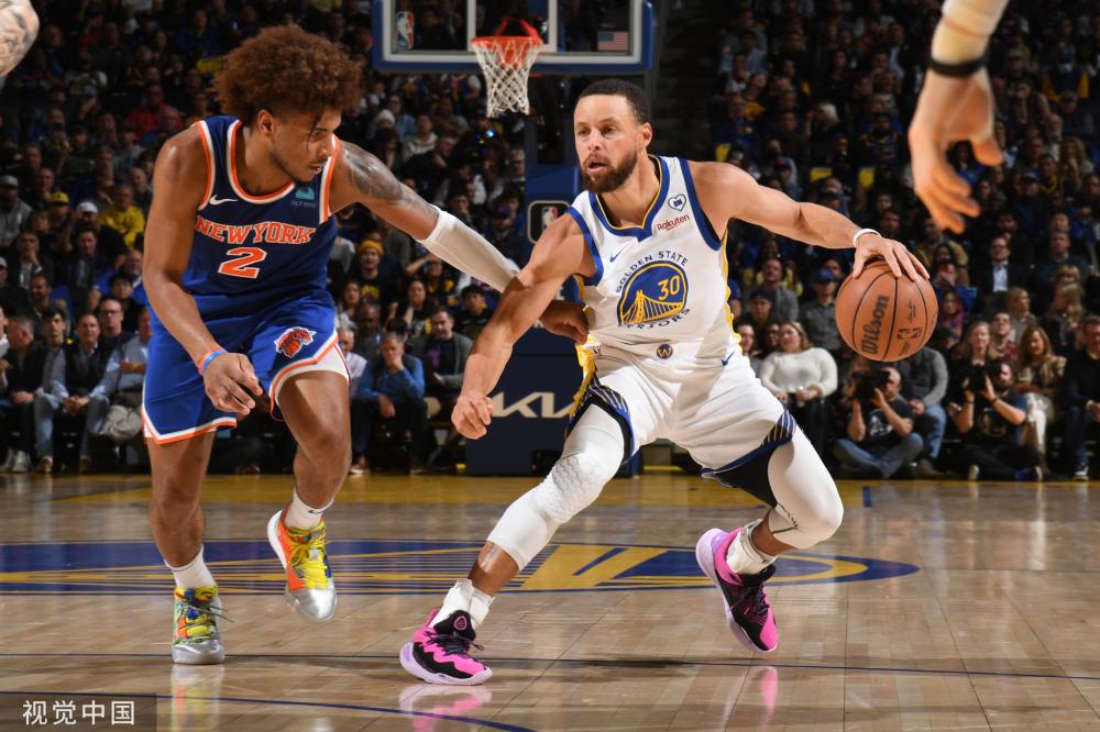 队训练并为 队训练并为