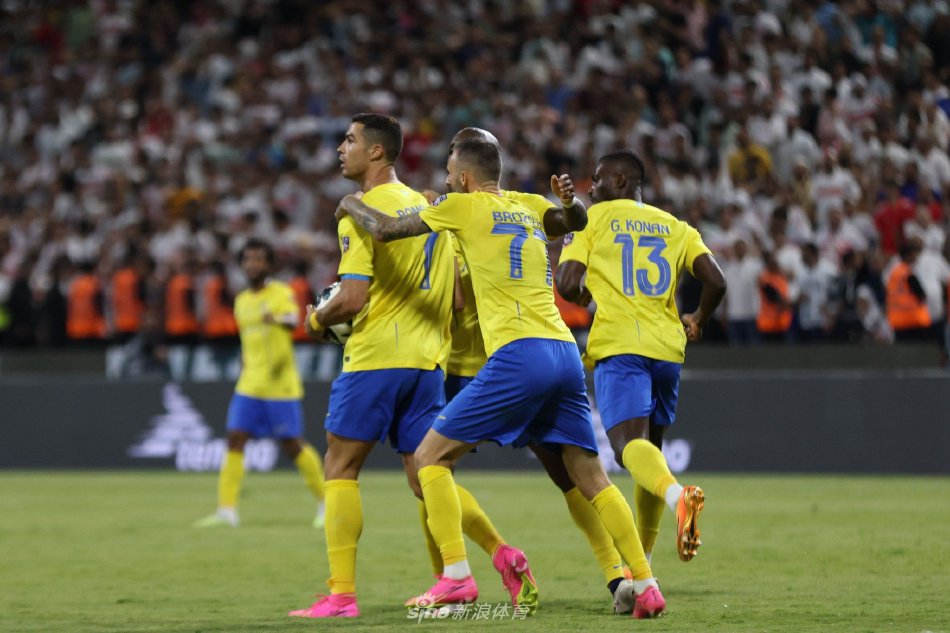 这名年轻中 这名年轻中