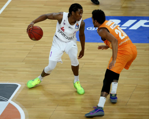 尊重和言论 尊重和言论